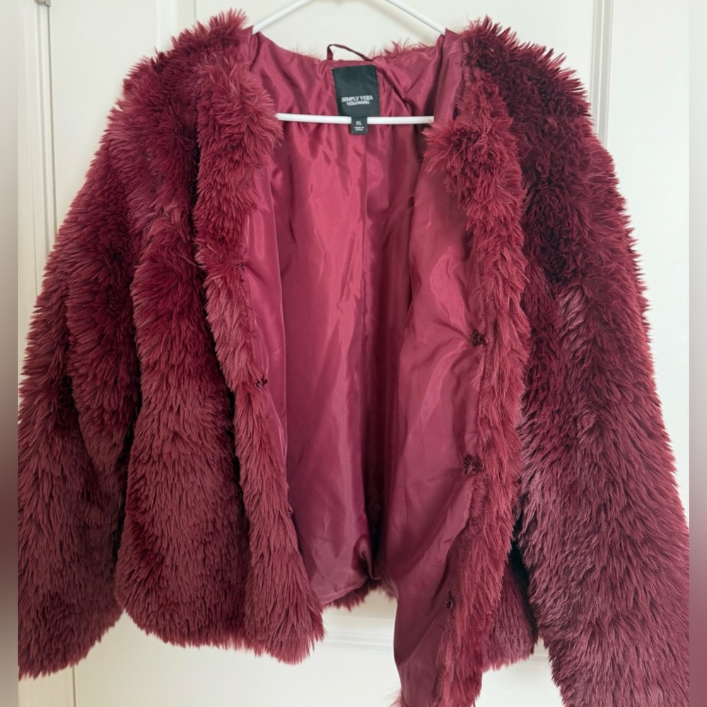 SIMPLY VERA WANG MAROON RED FAUX FUR GLAM FURRY RAVE SHERPA JACKET BURGUNDY - Picture 8 of 13